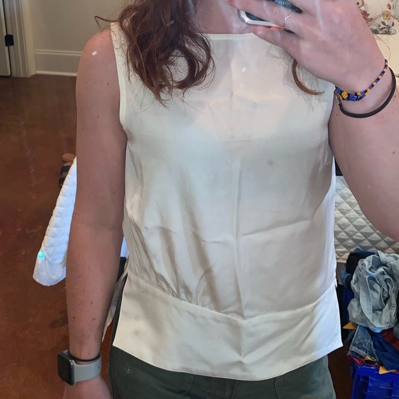 Beautiful inclan studio blouse!! - Picture 2 of 2